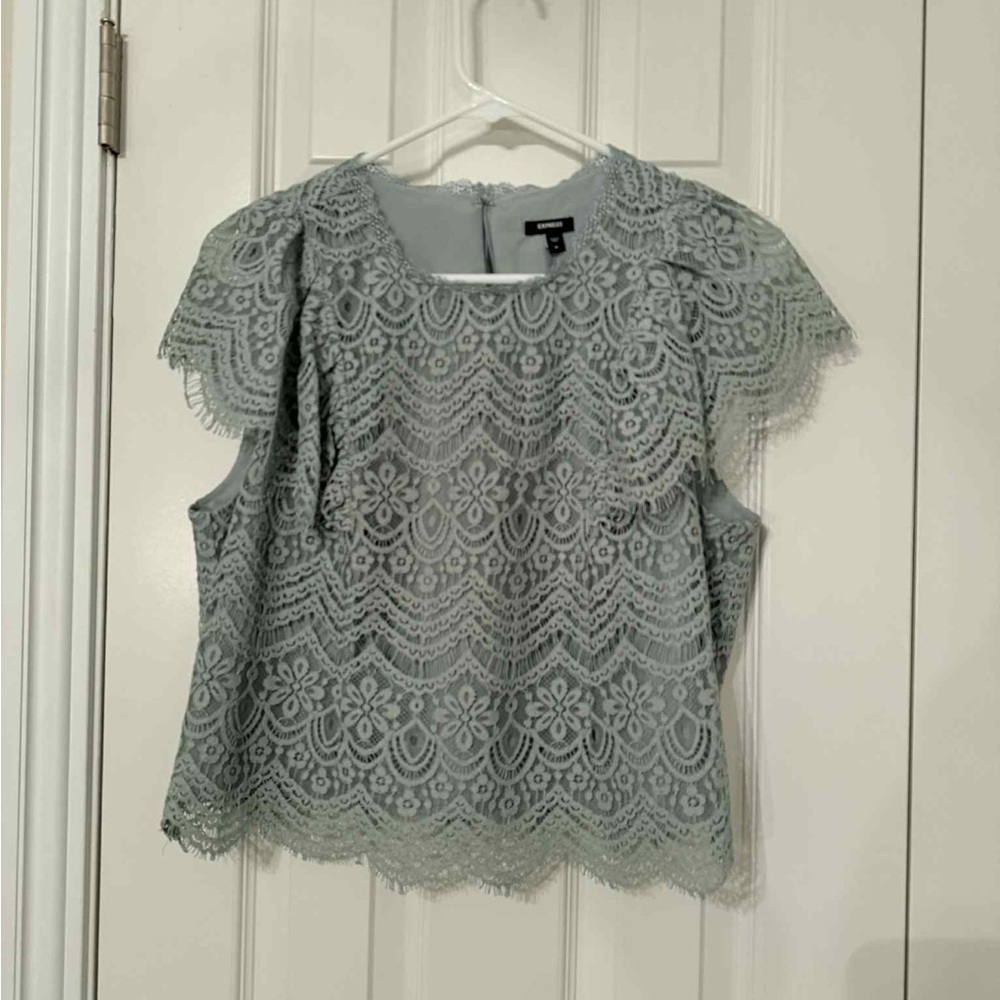 Express Lace Blouse - Soft Gray
